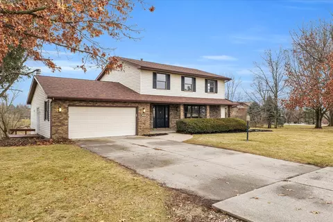 19632 Mallingham Way, Bloomington, IL 61705 photo 3