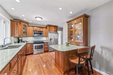 Kitchen - 1899 Kevin Ave, Elgin, IL 60123 photo 1 of 2
