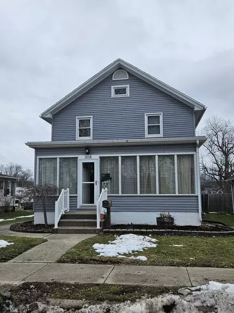 308 14th Ave, Sterling, IL 61081