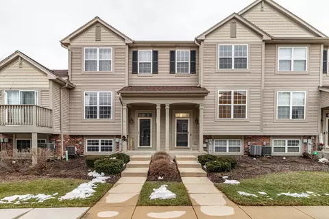748 Cherry Creek Dr, Grayslake, IL 60030