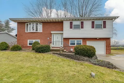 3662 N Vincennes Trl, Momence, IL 60954