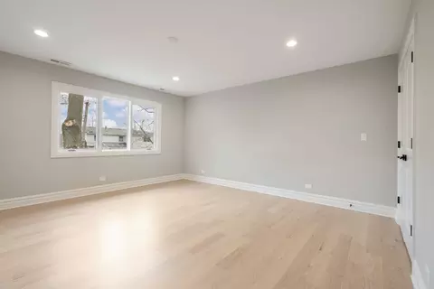 933 Rolling Pass, Glenview, IL 60025 photo 37