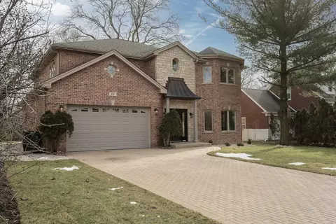 933 Rolling Pass, Glenview, IL 60025 photo 2