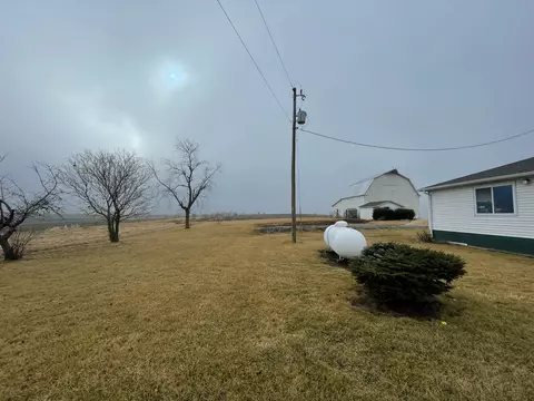 Exterior - 1269 E 2500 North Rd, Mansfield, IL 61854 photo 8 of 12