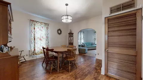 Dining - 1269 E 2500 North Rd, Mansfield, IL 61854 photo 3 of 3