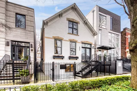 2023 W Crystal St, Chicago, IL 60622