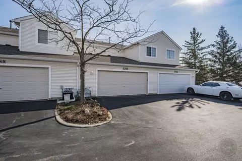 Exterior - 2346 Reflections Dr #2346, Aurora, IL 60502 photo 6 of 6