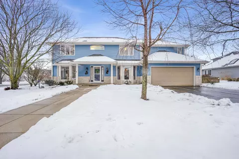 3832 Celeste Ln, Naperville, IL 60564