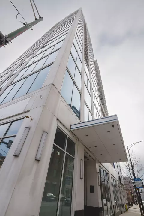 757 N Orleans St #1407, Chicago, IL 60654