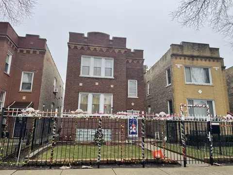 Undisclosed, Chicago, IL 60639