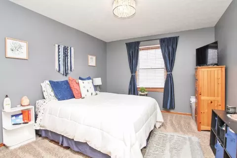 1304 Henry St, Normal, IL 61761 photo 14
