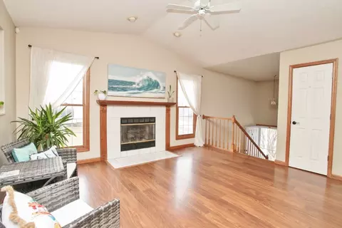 1304 Henry St, Normal, IL 61761 photo 4