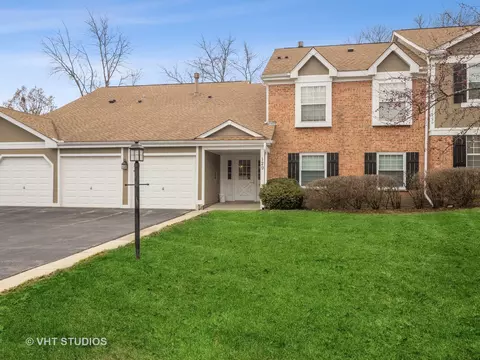 129 Century Ct #L2, Schaumburg, IL 60193