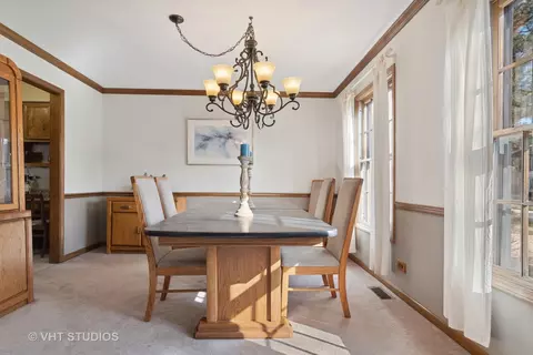 1069 Augustana Dr, Naperville, IL 60565 photo 5