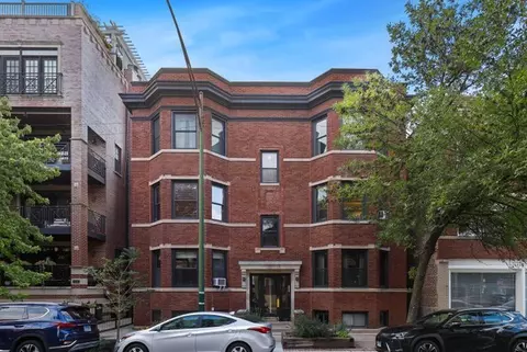 2452 N Racine Ave #2N, Chicago, IL 60614