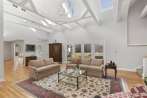 1225 Studio Ln, Riverwoods, IL 60015 photo 5