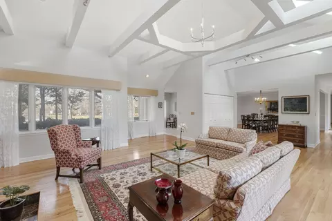 1225 Studio Ln, Riverwoods, IL 60015 photo 6