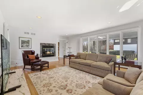 1225 Studio Ln, Riverwoods, IL 60015 photo 13