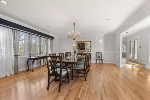 1225 Studio Ln, Riverwoods, IL 60015 photo 9