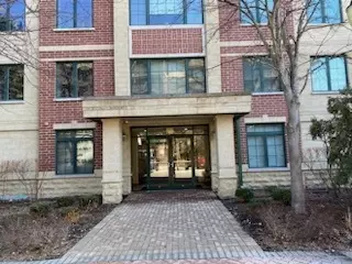 11 S Wille St #702, Mount Prospect, IL 60056