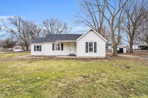 509 Bloomington Rd, Champaign, IL 61820