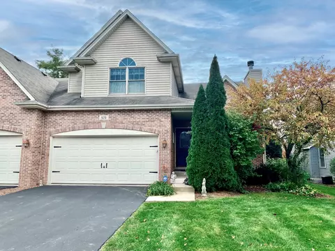 573 Sudbury Cir #-, Oswego, IL 60543