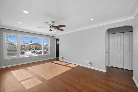 3930 W 84th Pl, Chicago, IL 60652 photo 5
