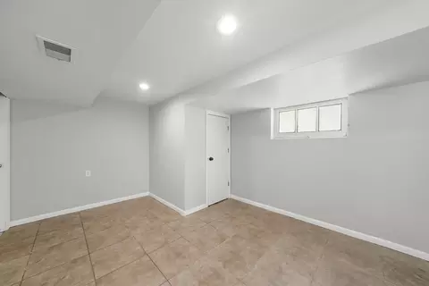 3930 W 84th Pl, Chicago, IL 60652 photo 22