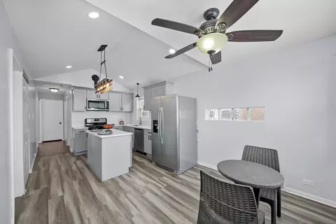 3930 W 84th Pl, Chicago, IL 60652 photo 15