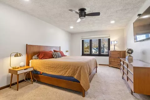 Bedroom - 0 N730 Coventry Dr, Wheaton, IL 60187 photo 6 of 6