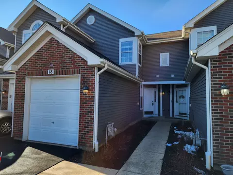 18 Waverly Ct, Algonquin, IL 60102
