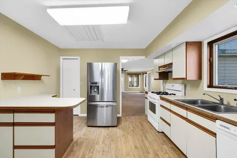 Kitchen - 208 E Main St, Camargo, IL 61919 photo 3 of 4