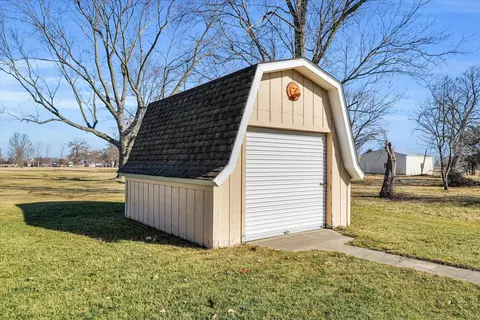 Other - 208 E Main St, Camargo, IL 61919 photo 4 of 8