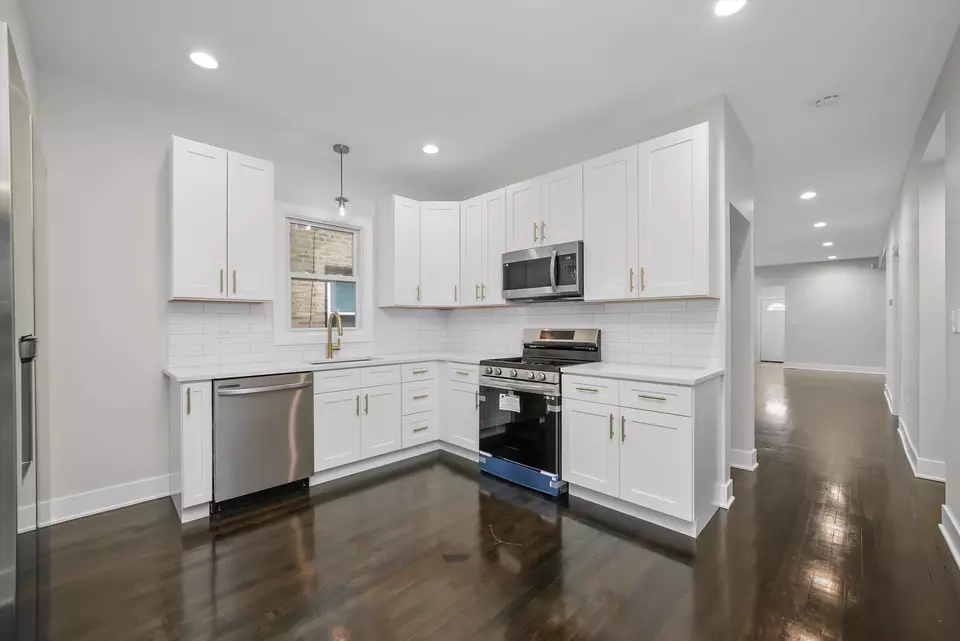 Kitchen - 1215 N Menard Ave, Chicago, IL 60651 photo 1 of 3