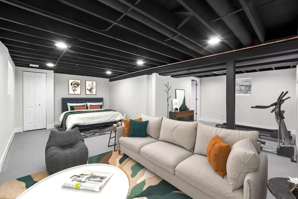 Living - 1215 N Menard Ave, Chicago, IL 60651 photo 4 of 4