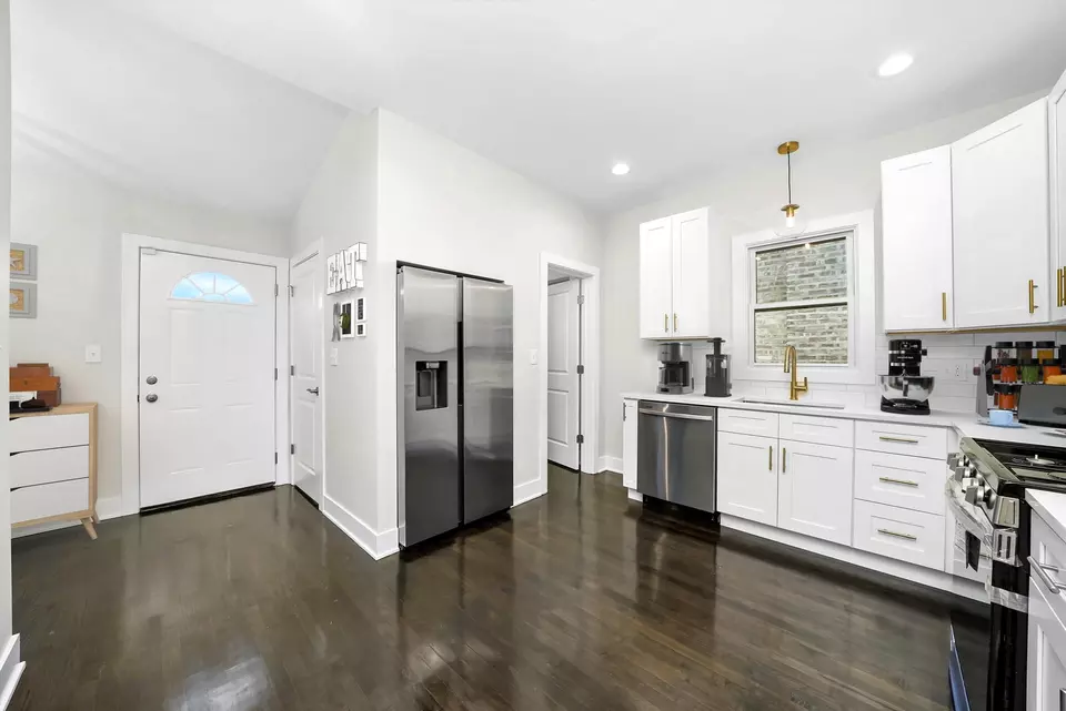 Kitchen - 1215 N Menard Ave, Chicago, IL 60651 photo 2 of 3