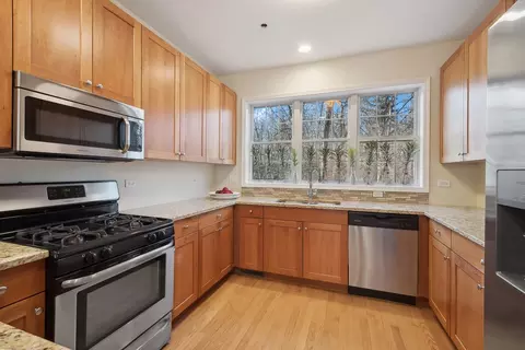 1663 Church St, Evanston, IL 60201 photo 6