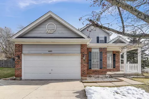 Exterior - 401 Old Oak Cir, Algonquin, IL 60102 photo 2 of 9