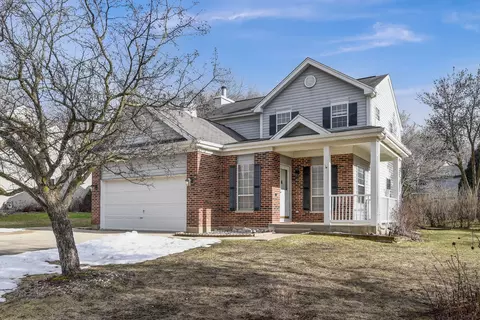 401 Old Oak Cir, Algonquin, IL 60102