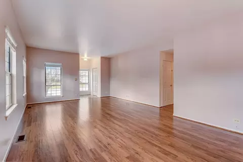Other - 401 Old Oak Cir, Algonquin, IL 60102 photo 1 of 15