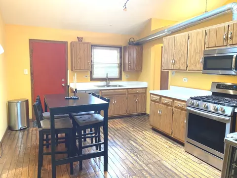 Kitchen - 1805 Brighton Ln, Plainfield, IL 60585 photo 4 of 5