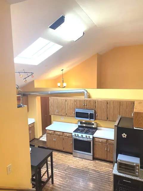 Kitchen - 1805 Brighton Ln, Plainfield, IL 60585 photo 5 of 5