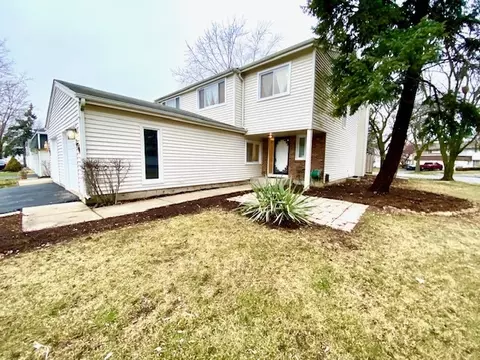 250 Diane Ln, Bolingbrook, IL 60440