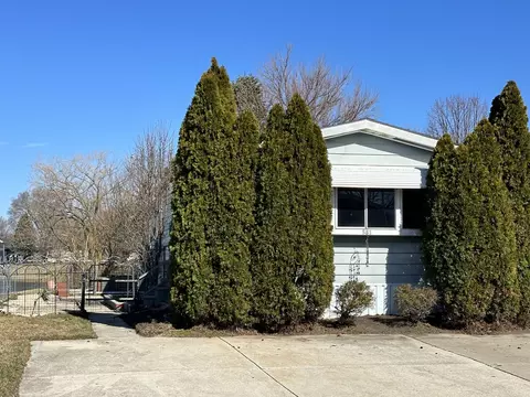 581 Huntsbridge Rd, Matteson, IL 60443