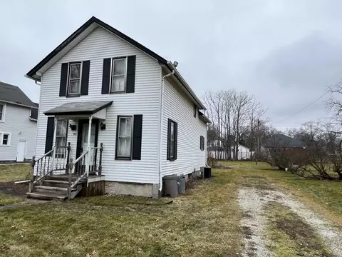413 E Main St, Peotone, IL 60468 photo 1
