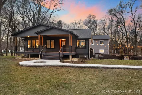 3 S620 Mignin Dr, Warrenville, IL 60555