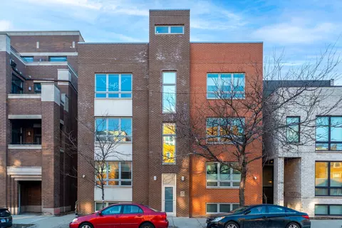 2736 N Ashland Ave #1S, Chicago, IL 60614