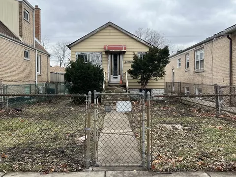 5212 S Millard Ave, Chicago, IL 60632