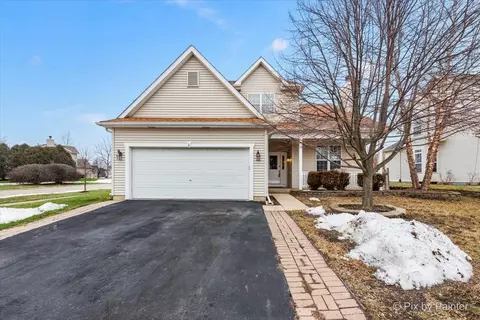 1 Rolling Hills Ct, Lake In The Hills, IL 60156