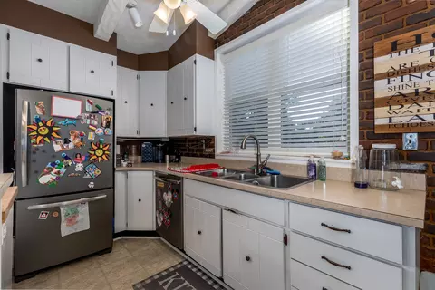 643 Congress St, Ottawa, IL 61350 photo 8